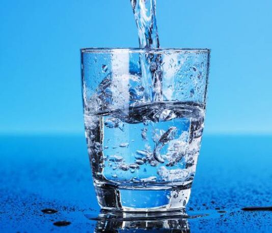 Vee joomine on nädala jooksul kaalu kaotamise peamine reegel